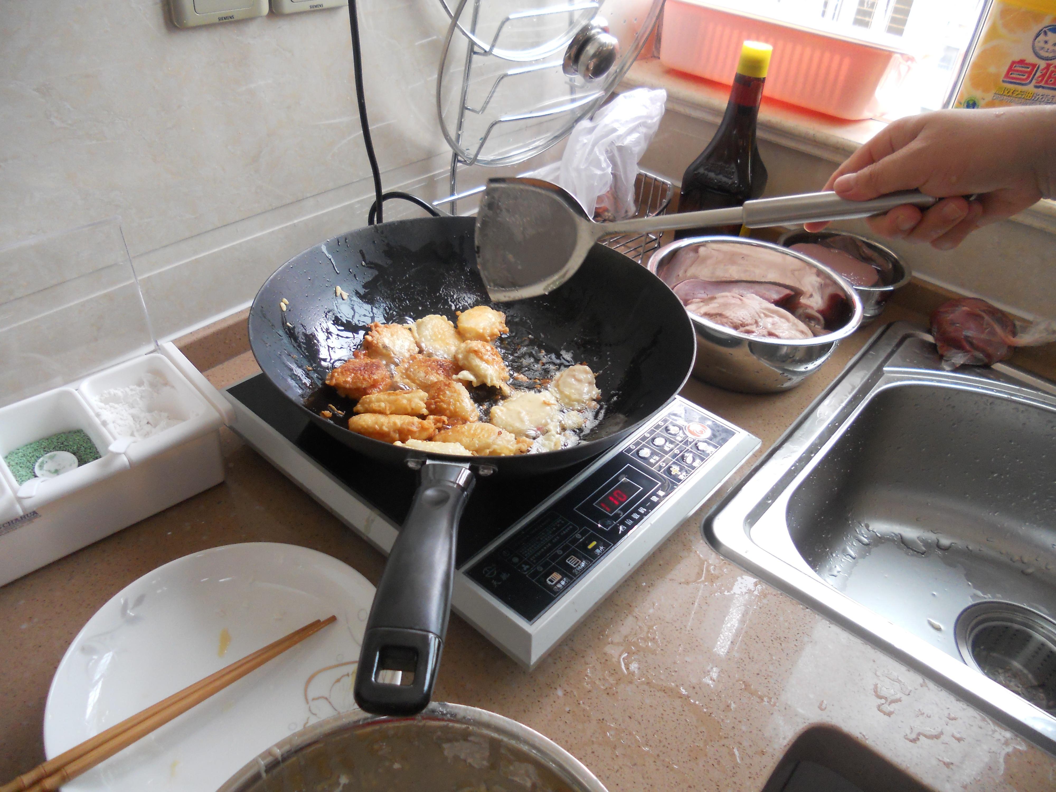 炸糯米豬大腸（豬腸粽子）的做法 步骤3