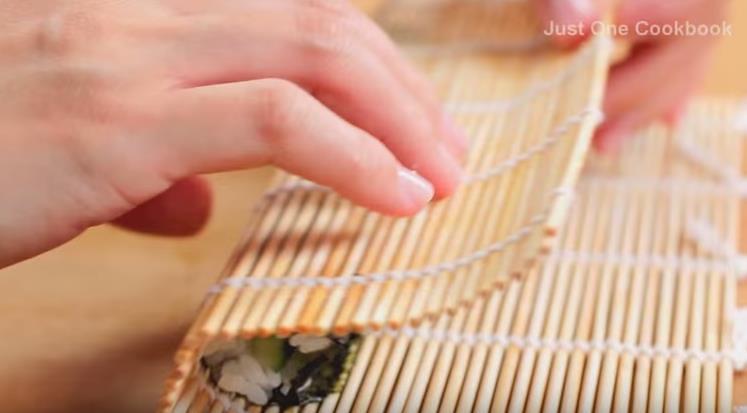日式小卷壽司的做法 步骤9