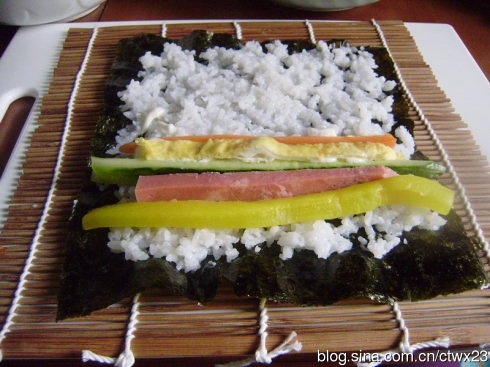 沙拉醬壽司和魚子醬壽司的做法 步骤8