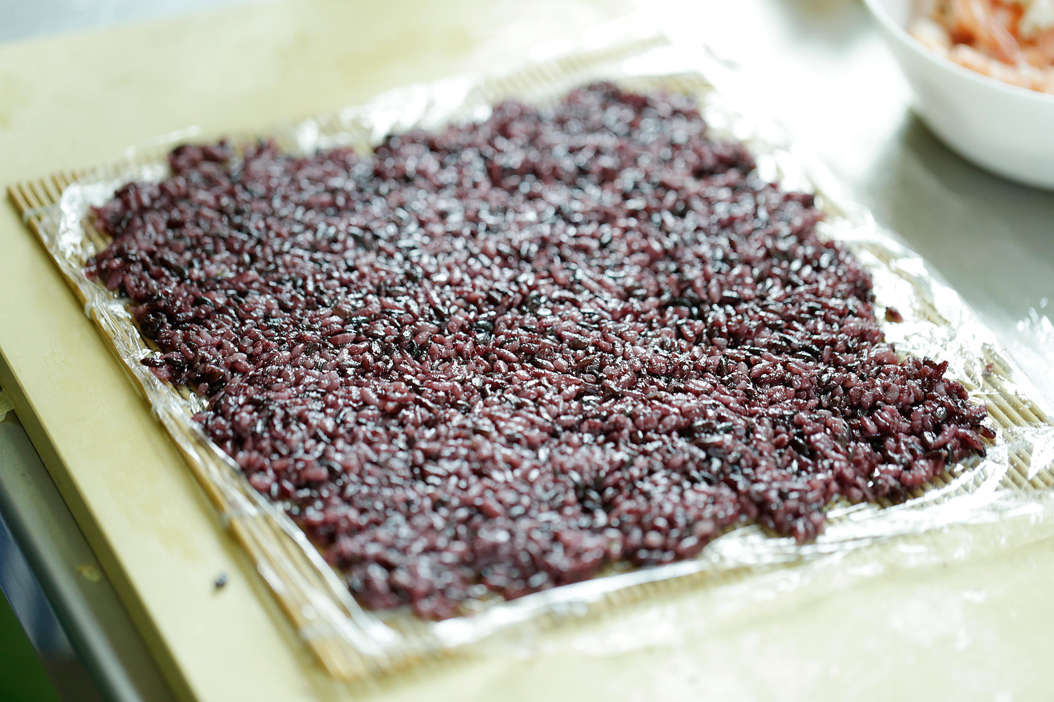紫米反捲壽司的做法 步骤4