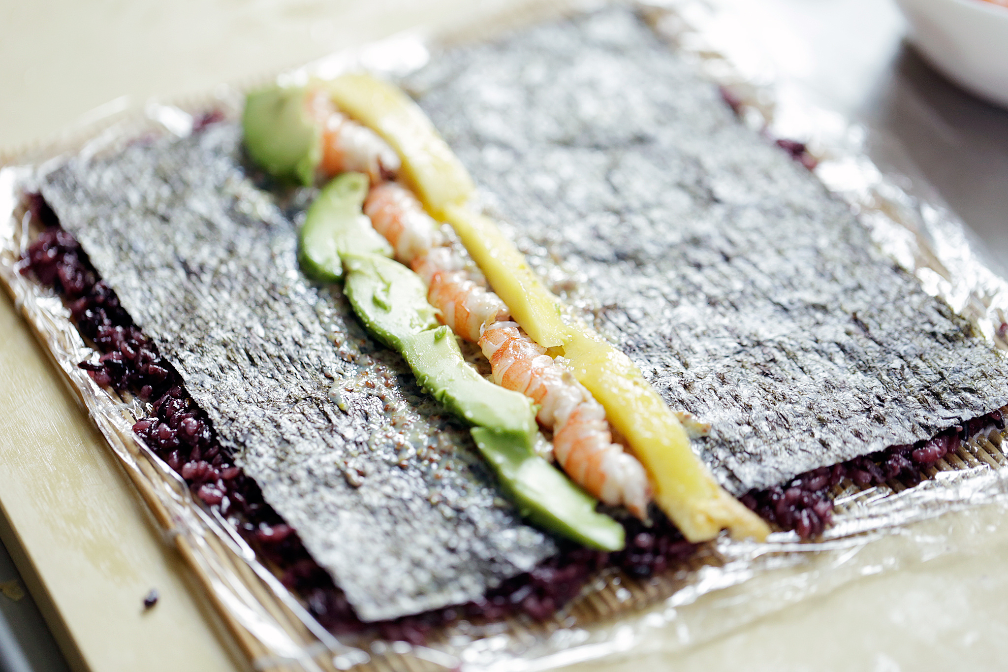 紫米反捲壽司的做法 步骤5