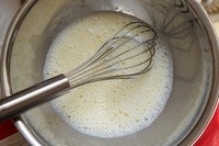 抹茶紅豆卡仕達蒸蛋糕的做法 步骤4