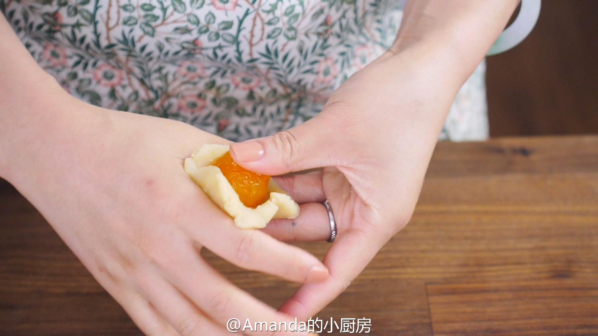 【曼食慢語】蛋黃蓮蓉月餅的做法 步骤16