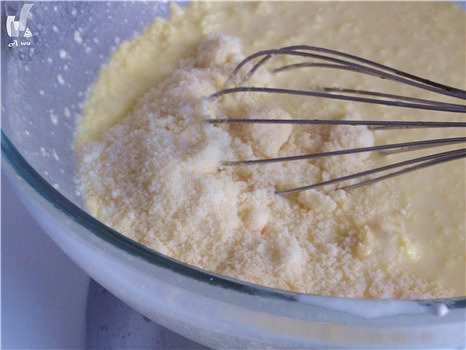 酥皮奶黃月餅---多重口味綜合出的恰到好處的做法 步骤3