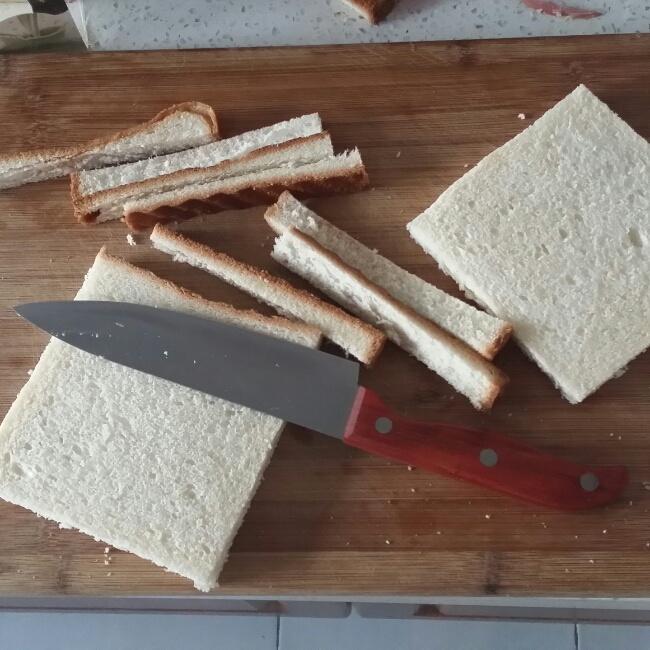 油煎熱三明治的做法 步骤2