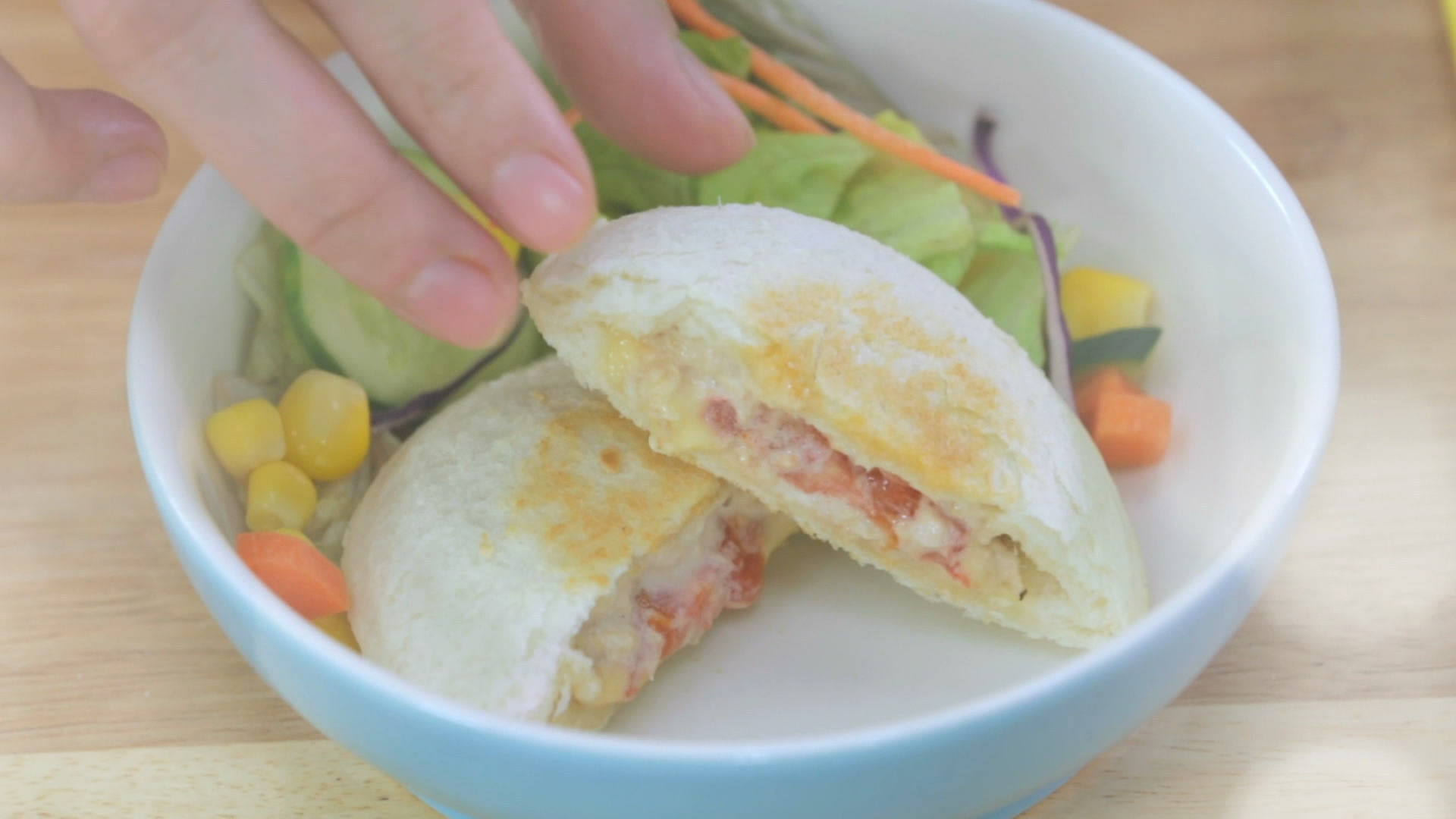 《Tinrry下午茶》教你做吞拿魚三明治的做法 步骤1
