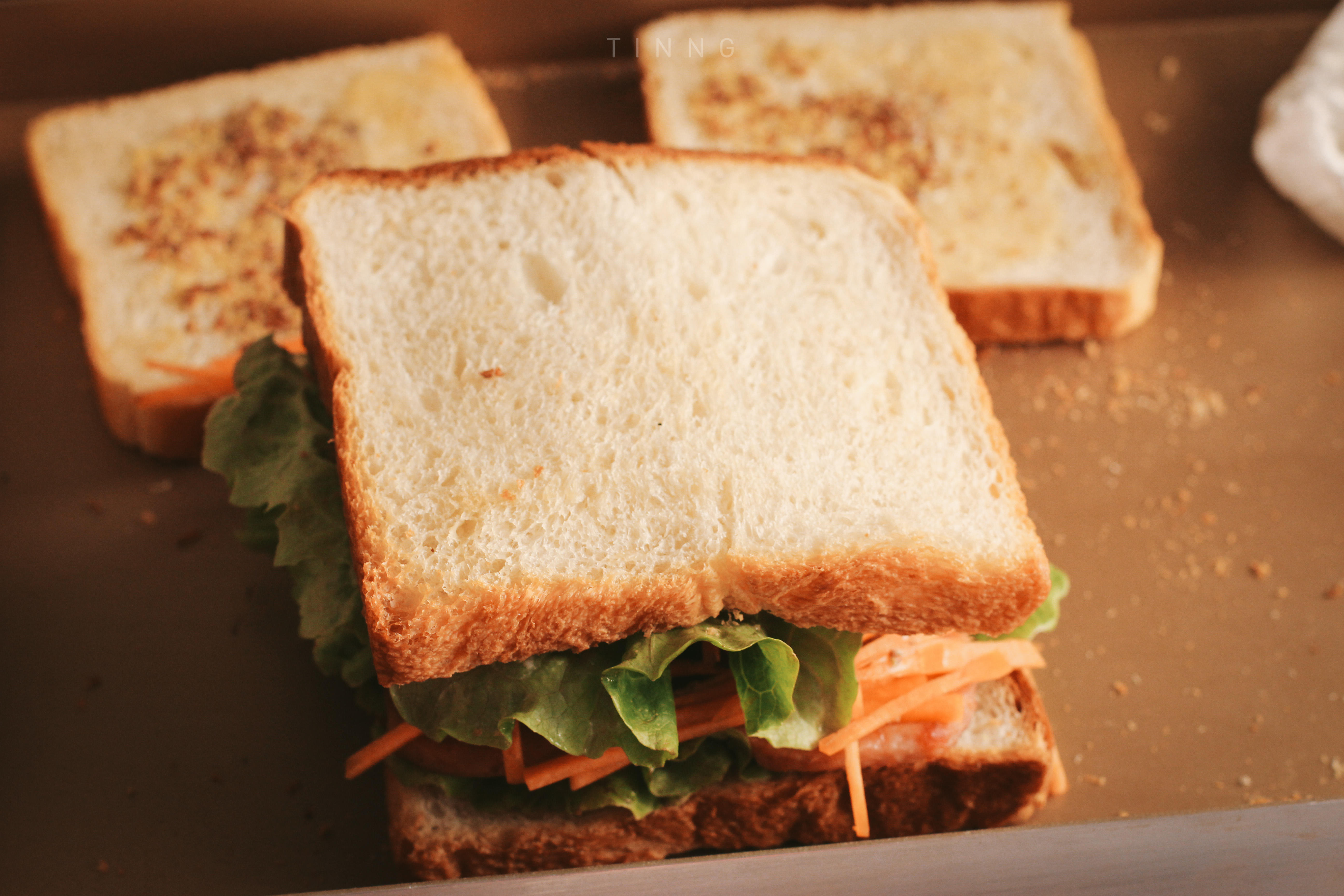 如何做超厚的沼三明治~詳細tip！牛油果雞蛋午餐肉三明治~的做法 步骤9