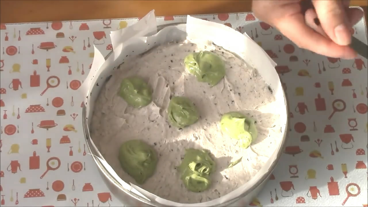 重乳酪奧利奧抹茶蛋糕（免烤免吉利丁芝士蛋糕）的做法 步骤10