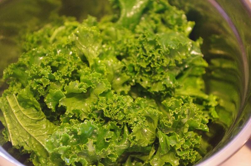 超級零食Kale chips羽衣甘藍脆片的做法 步骤3