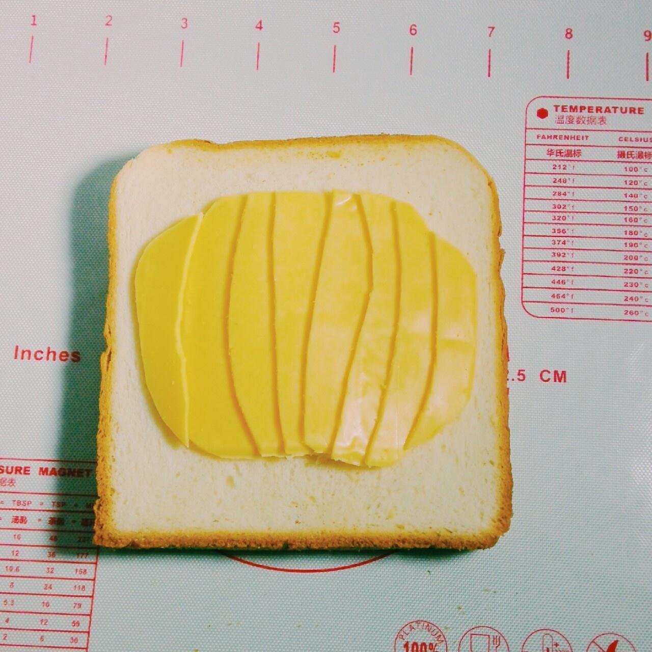 萬聖節創意小三明治的做法 步骤2