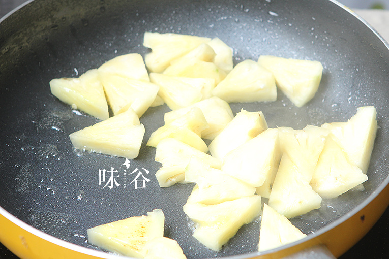 酸甜菠蘿排骨的做法 步骤9