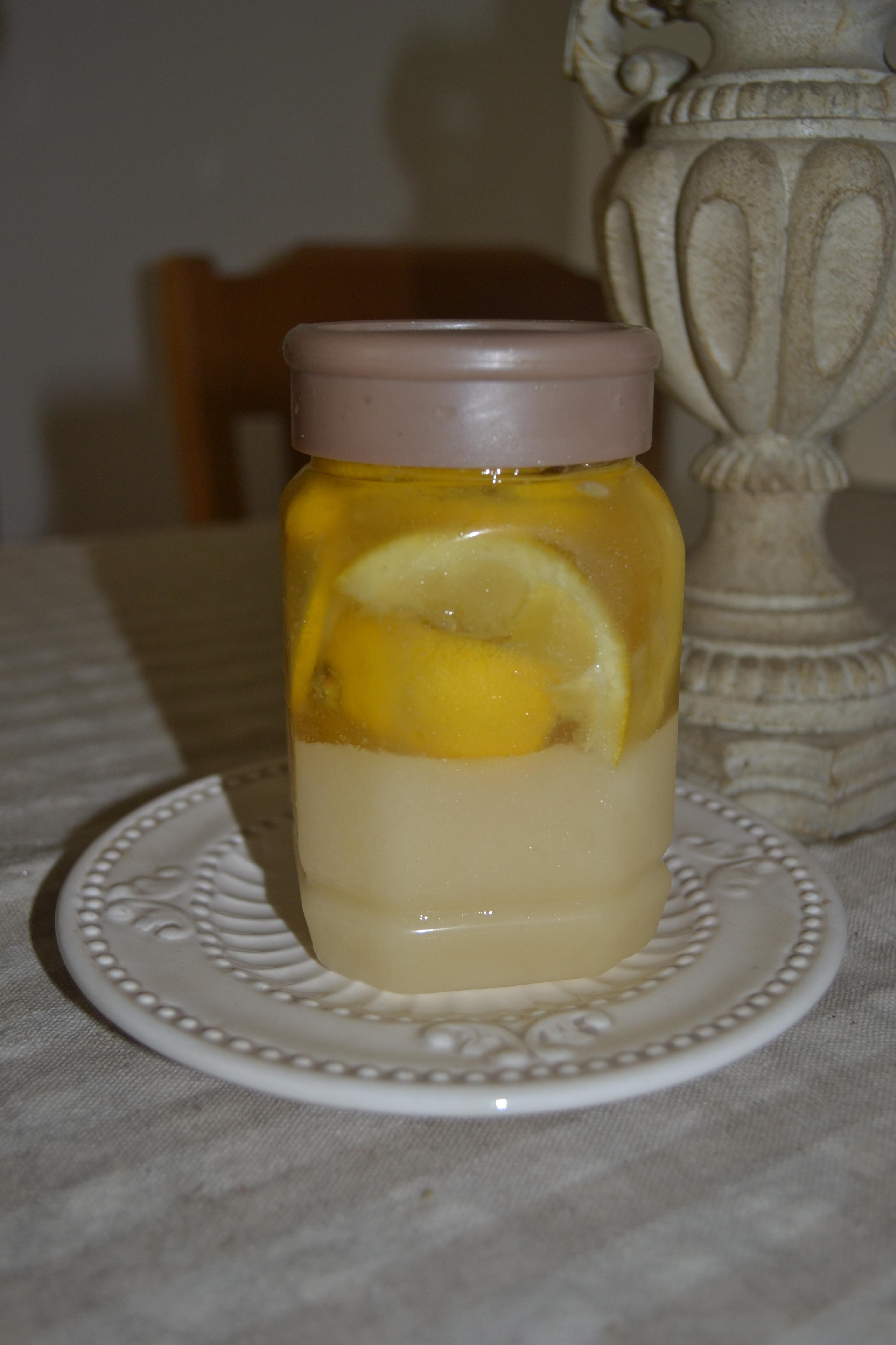 夏末小清新之二檸檬蜂蜜茶的做法 步骤2