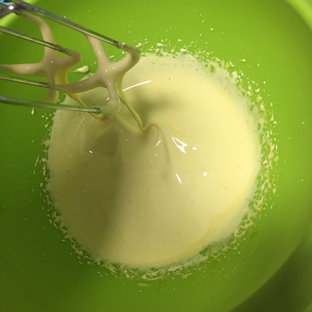寶寶奶香蛋黃小溶豆的做法 步骤2