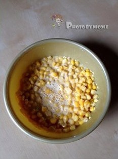 椒鹽玉米粒的做法 步骤4