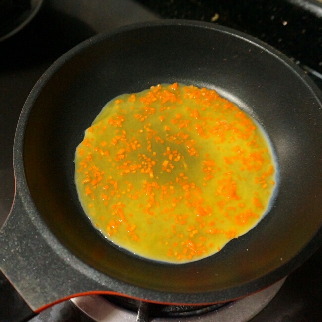 胡蘿蔔厚蛋燒的做法 步骤3