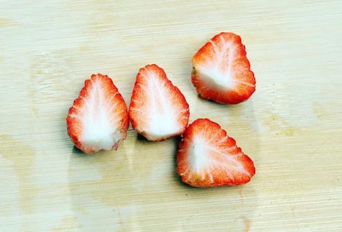 椰漿草莓芒果水果粥的做法 步骤7