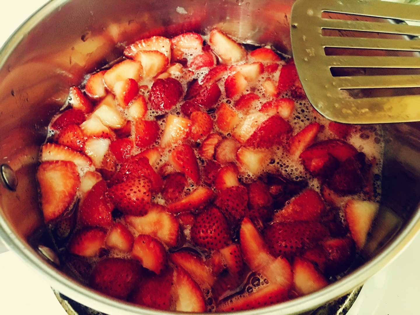 夏天一碗草莓醬（快手版）的做法 步骤4