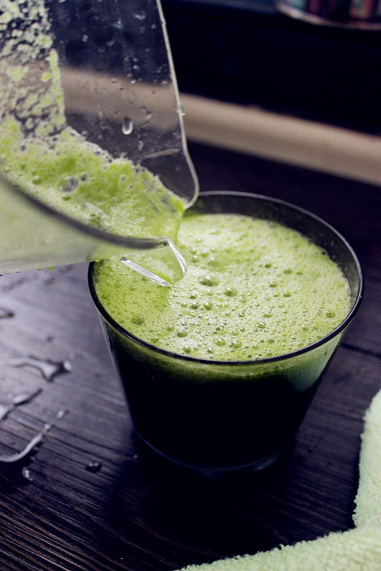 排宿便減肥排毒蔬菜汁 green smoothie （蔬菜版）的做法 步骤4