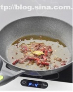 很「浪費」米飯的家常菜之一-------幹鍋菜花的做法 步骤5