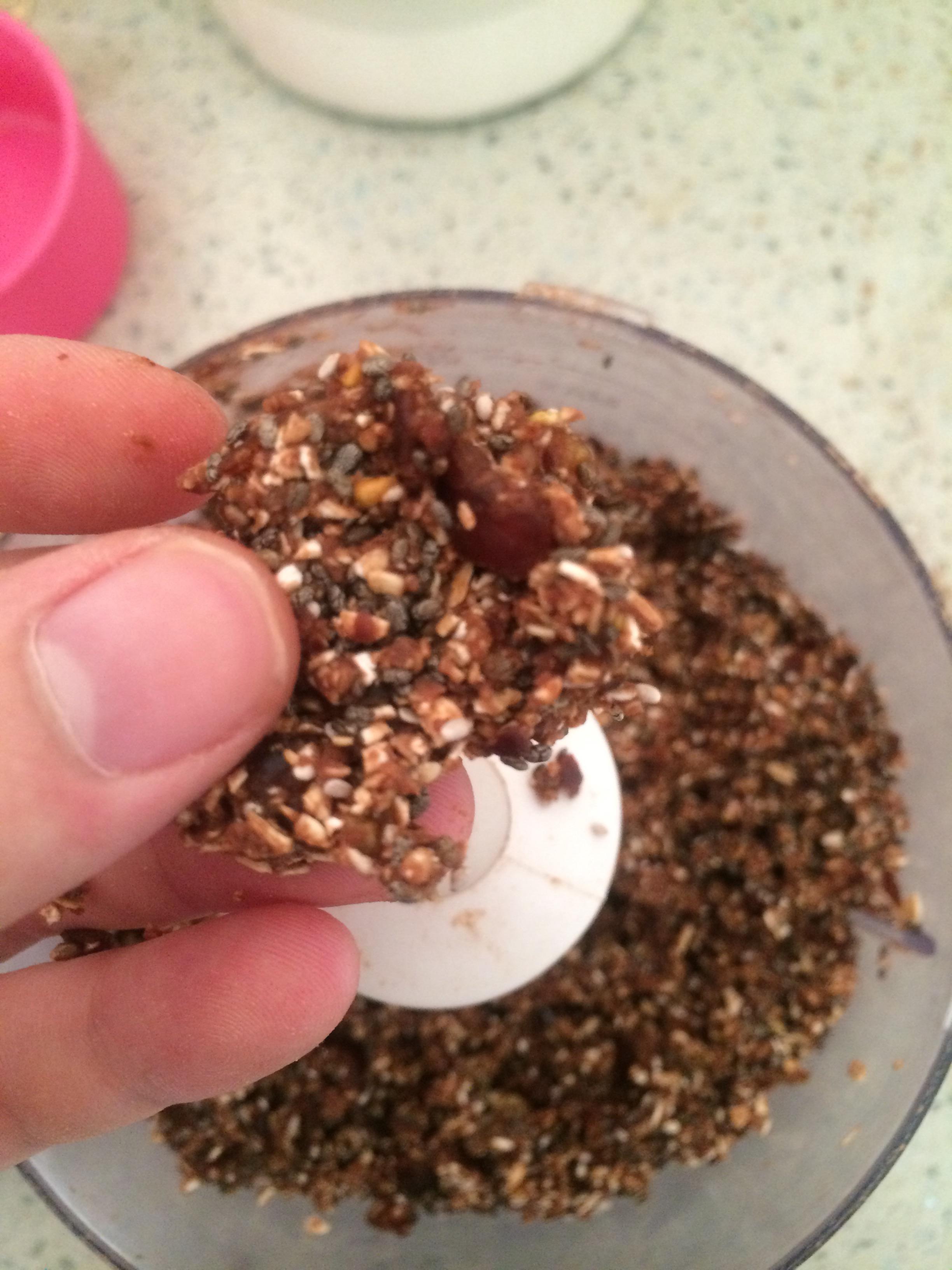 素食椰棗燕麥巧克力能量球 vegan oats chocolate energy ball的做法 步骤8
