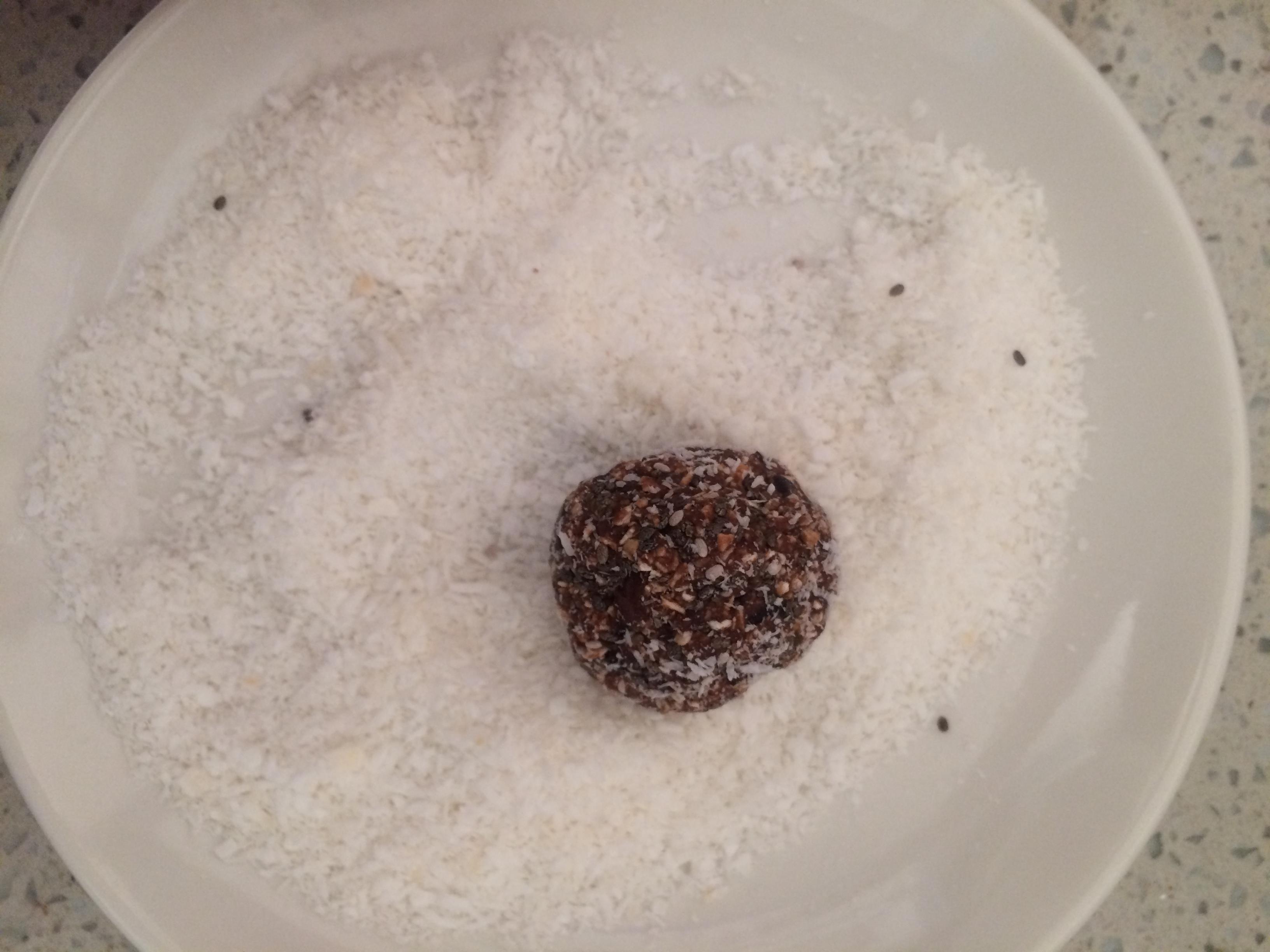 素食椰棗燕麥巧克力能量球 vegan oats chocolate energy ball的做法 步骤9