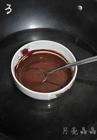 聖誕巧克力草莓棒棒糖的做法 步骤3