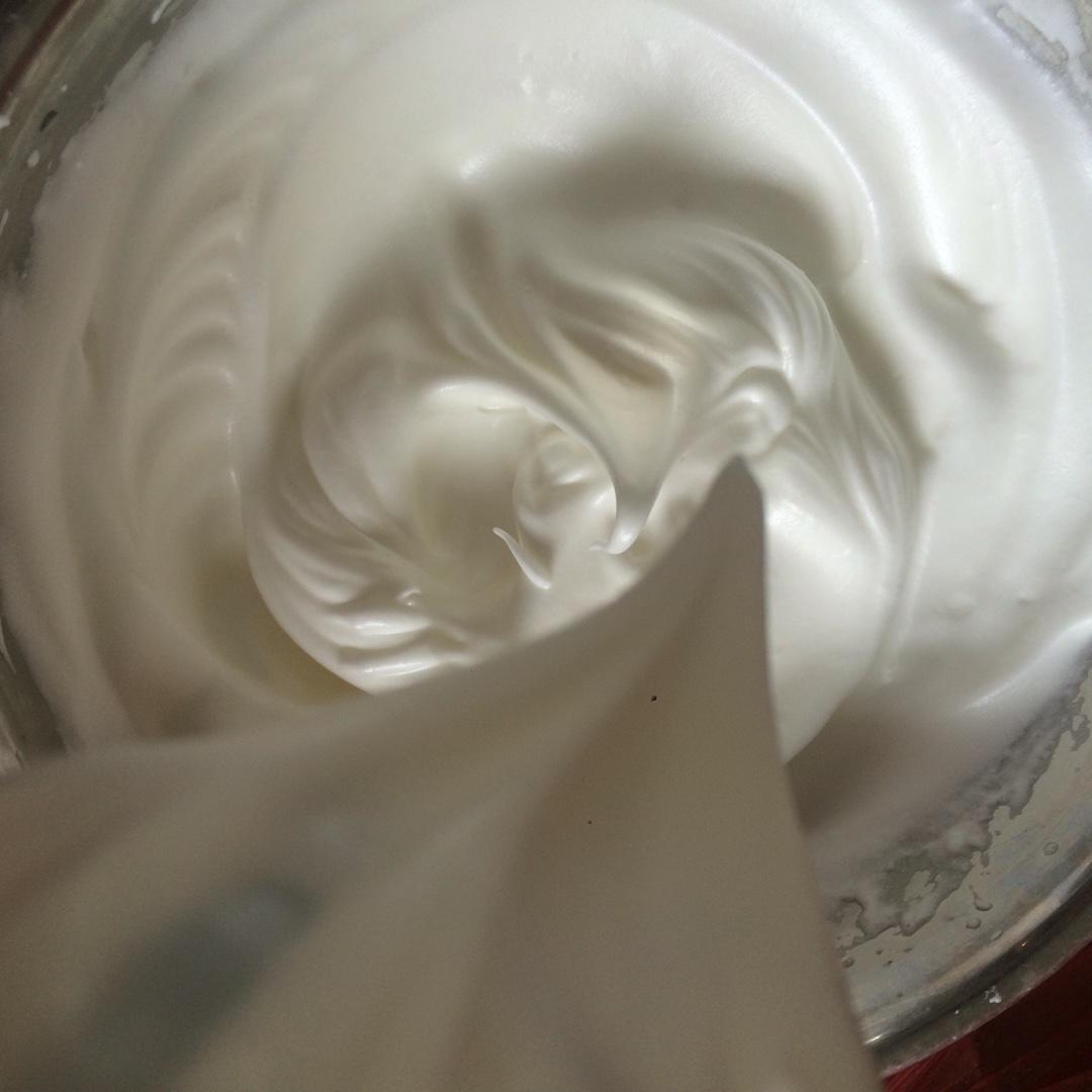 抹茶百香果奶凍蛋糕卷的做法 步骤5