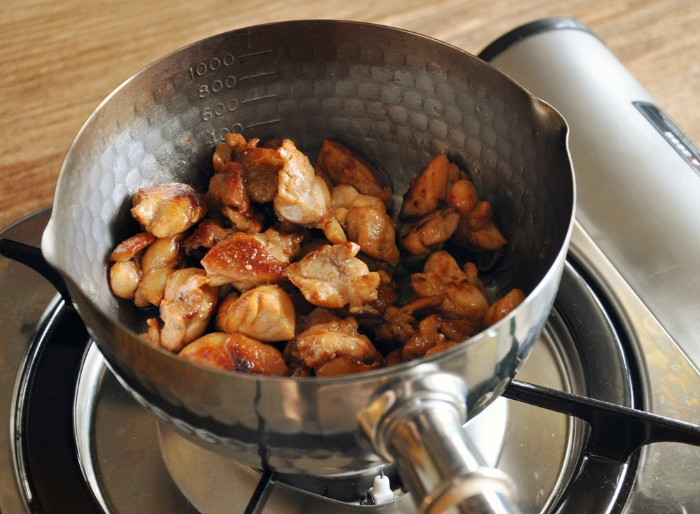 電飯煲版香菇雞腿肉燜飯便當的做法 步骤5