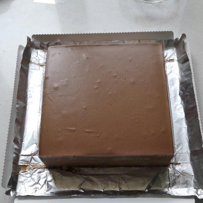 巧克力慕斯蛋糕（10寸）的做法 步骤12