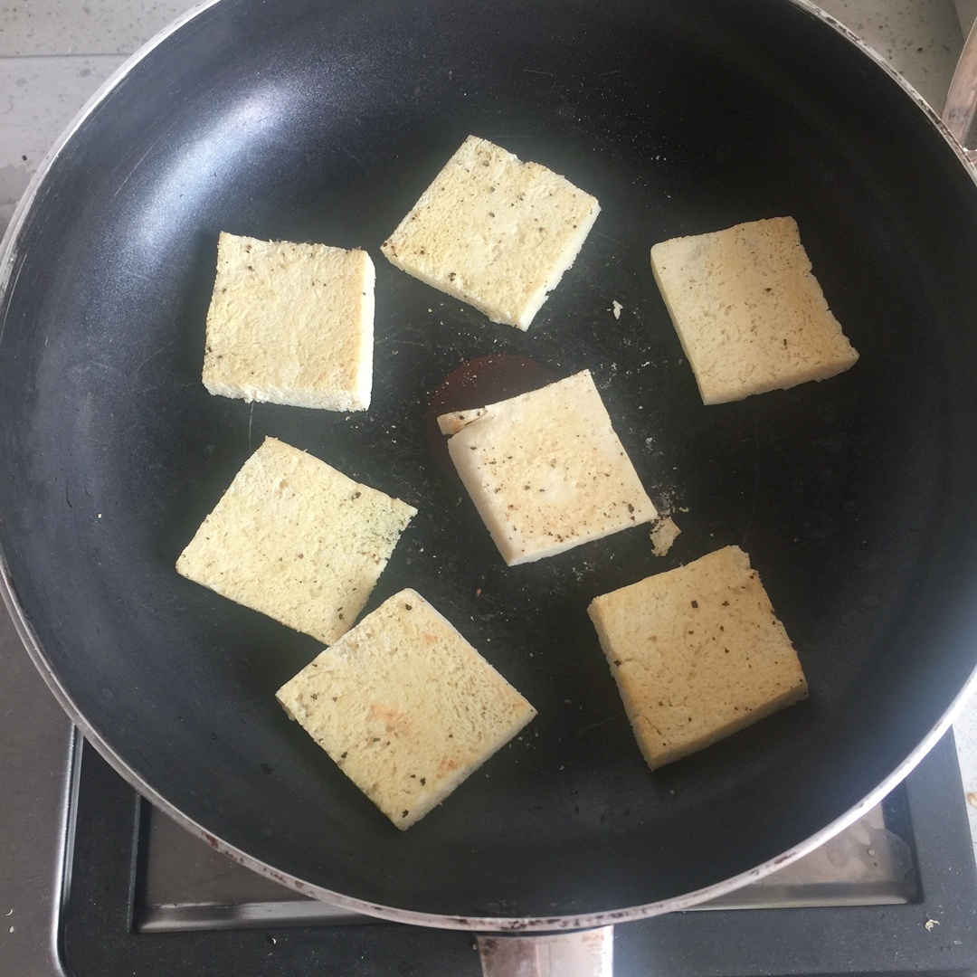 三文魚豆腐菌菇壽司的做法 步骤1