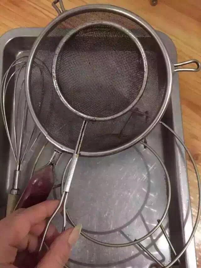 清洗烘焙器具好幫手的做法 步骤1