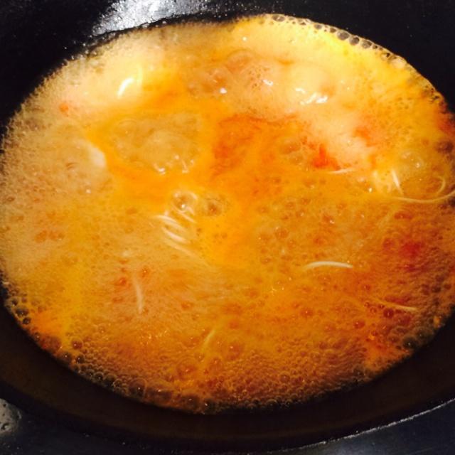 簡單早飯西紅柿雞蛋掛麪的做法 步骤6