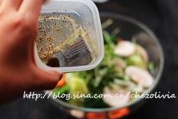 清爽排毒菌類蔬菜沙拉的做法 步骤5