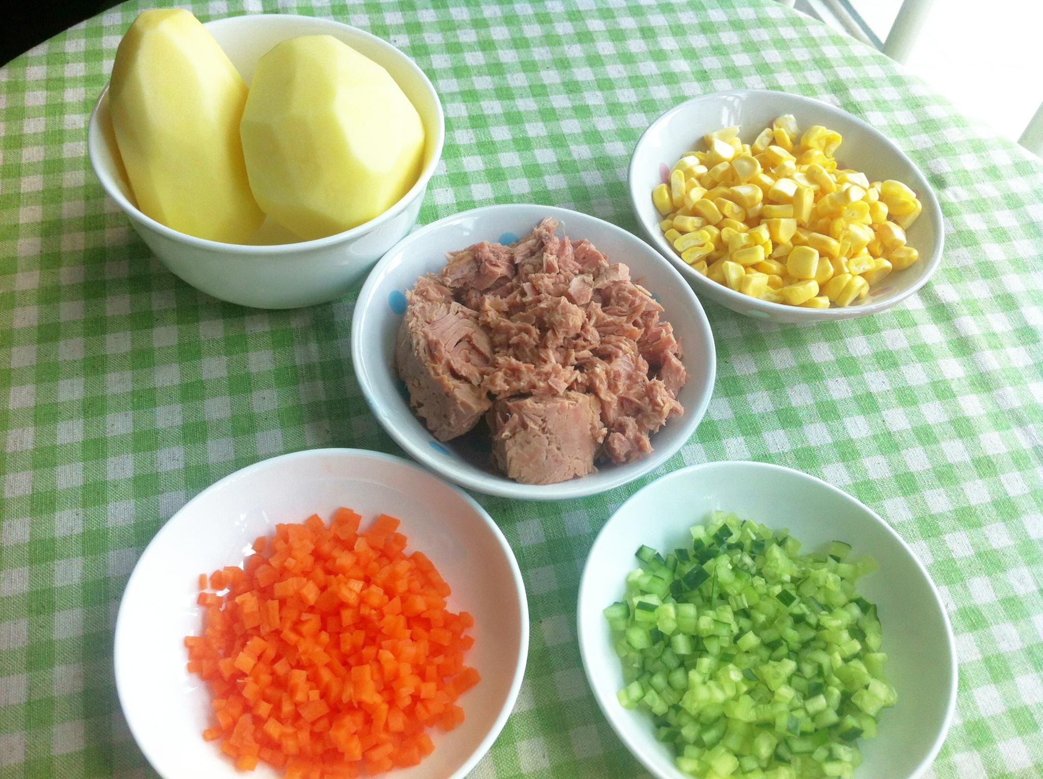 金槍魚土豆泥沙拉的做法 步骤1