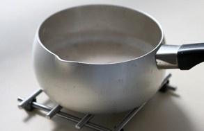 鍋煮奶茶的做法 步骤7