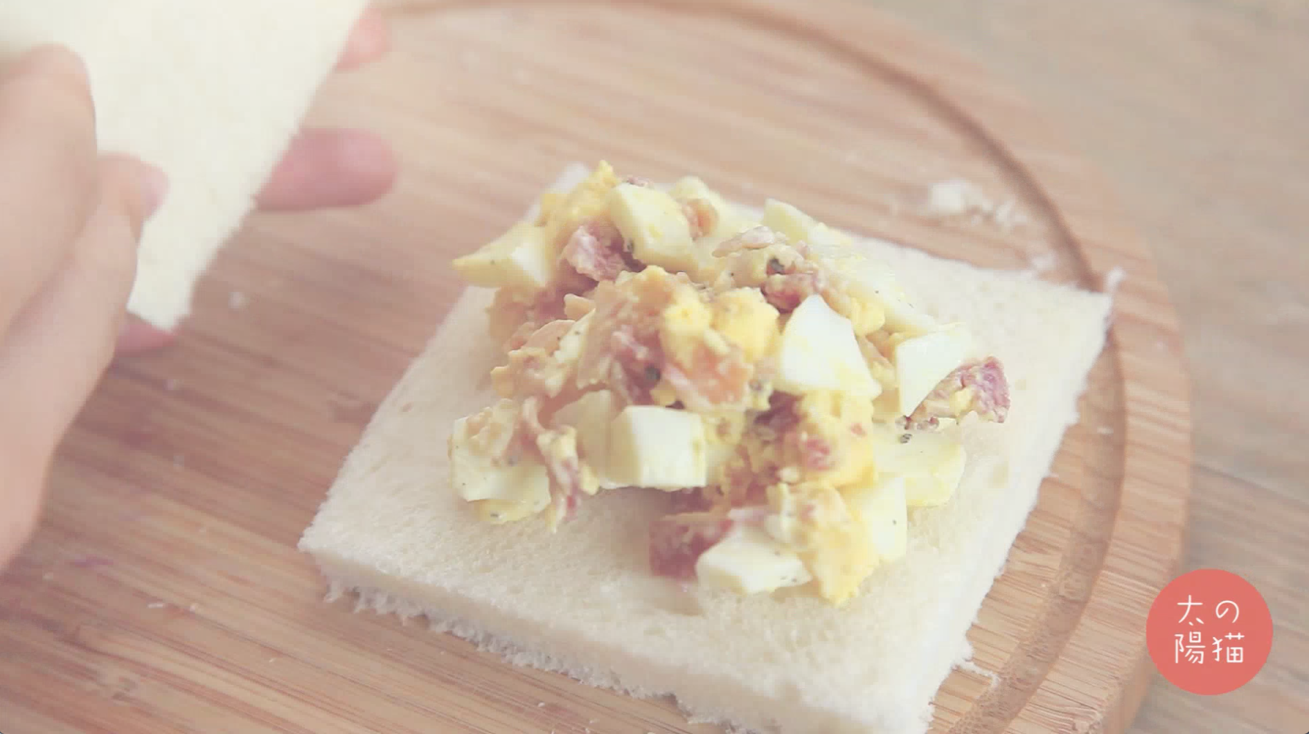 三明治的2種創新做法 | 太陽貓早餐的做法 步骤2