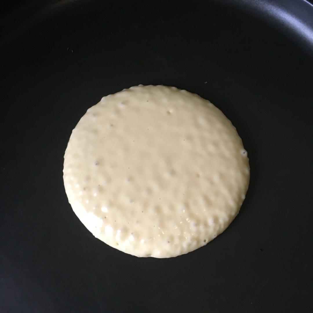 快手早餐-pancake的做法 步骤3