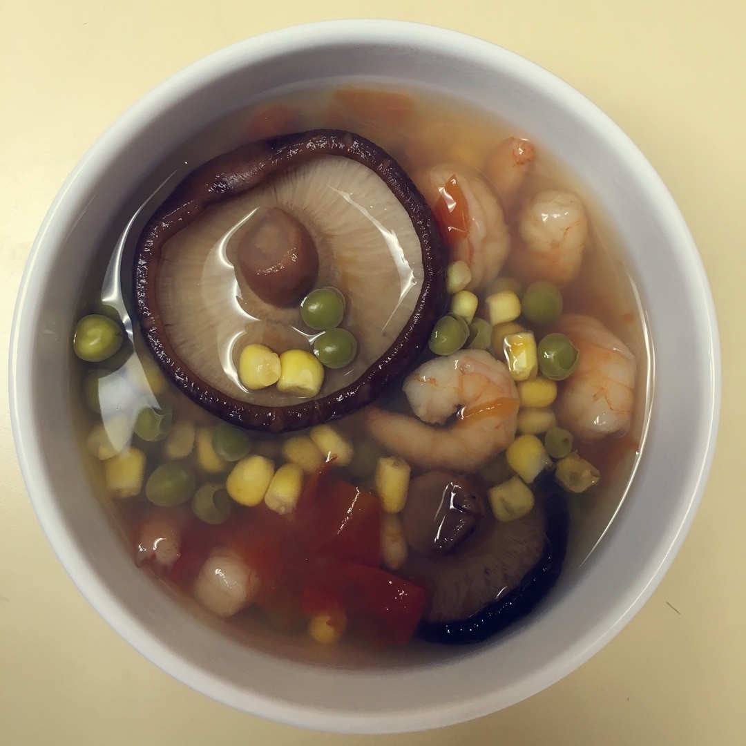 健身減脂好喝的懶人香菇蔬菜蝦湯！（電飯煲或鍋煮）的做法 步骤6