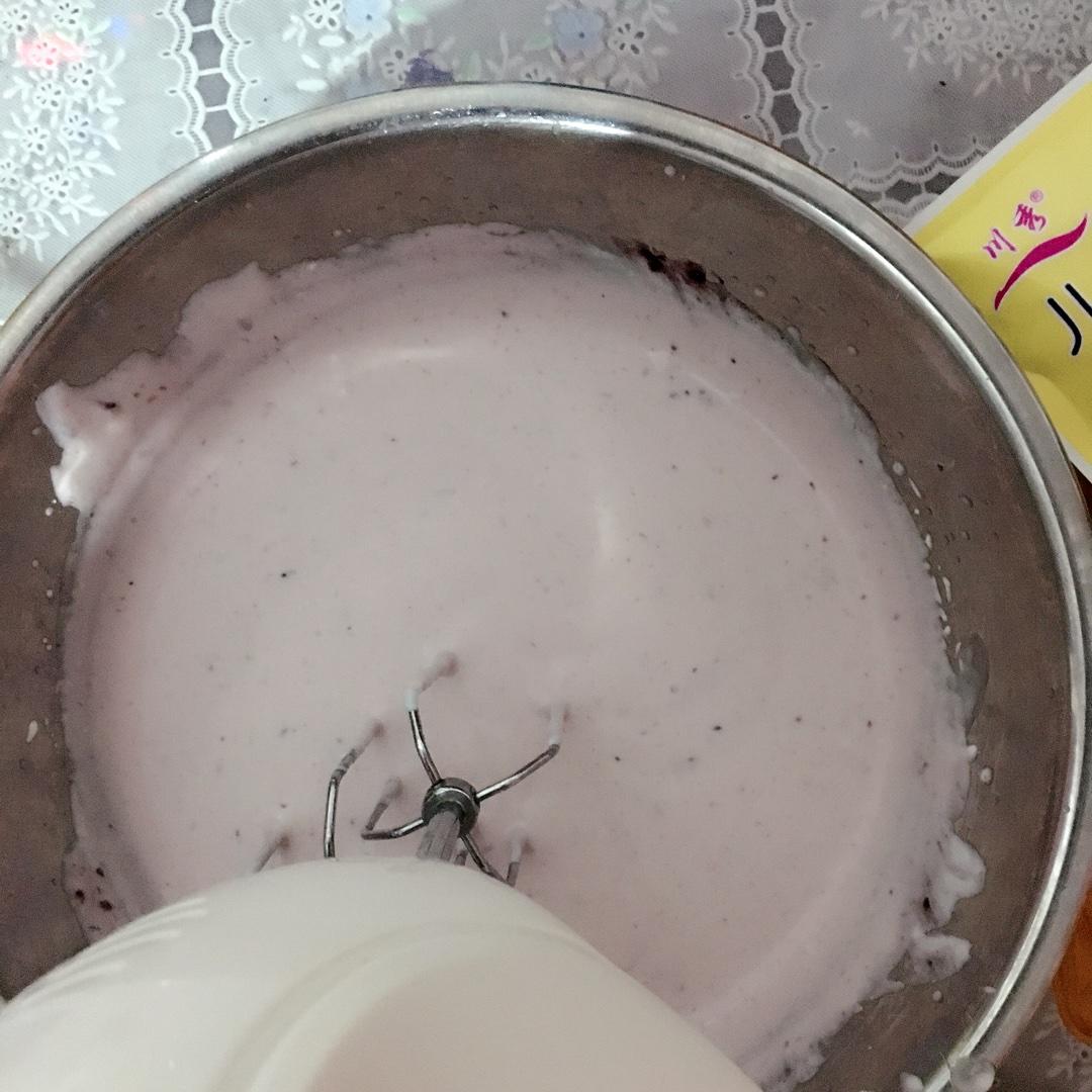 藍莓酸奶冰淇淋的做法 步骤7