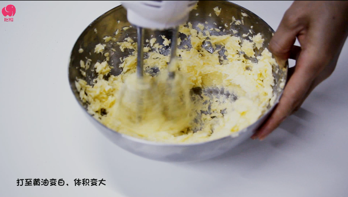 雙色經典磅蛋糕——香草抹茶白菜磅的做法 步骤3