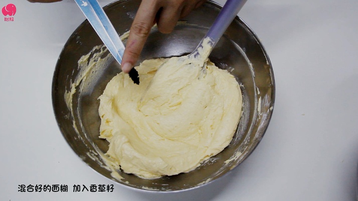 雙色經典磅蛋糕——香草抹茶白菜磅的做法 步骤8