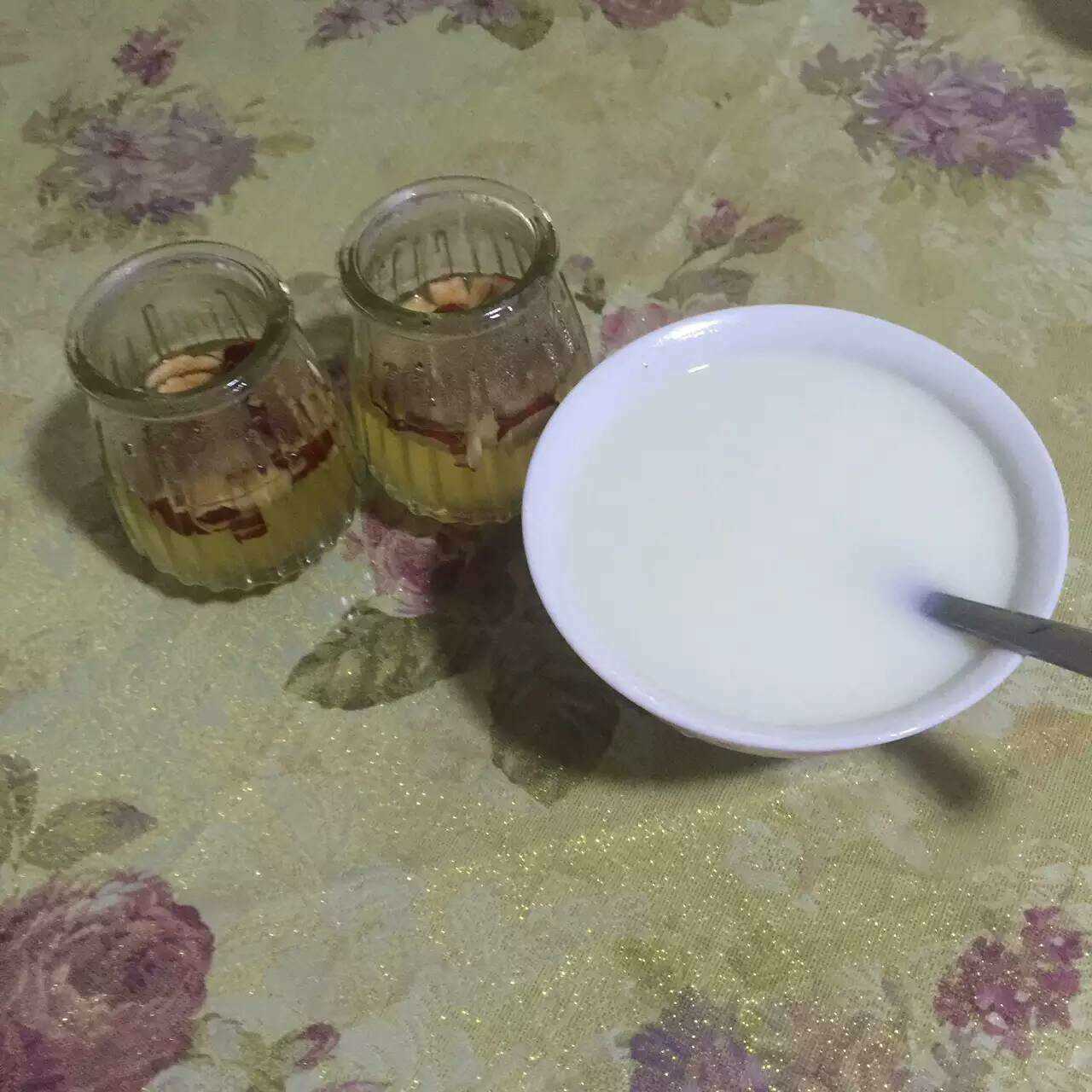 雙層牛奶紅棗果凍布丁（海燕窩版）的做法 步骤4