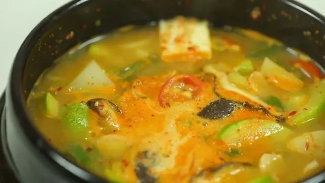 【微體兔菜譜】跟韓國歐尼學習最經典的大醬湯！的做法 步骤10