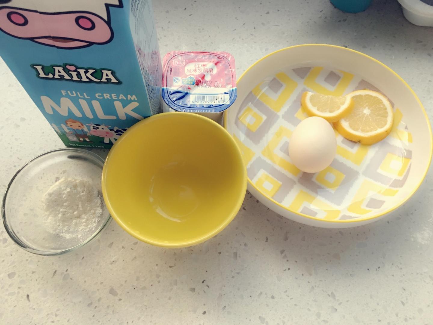 酸奶微波爐蛋糕的做法 步骤1
