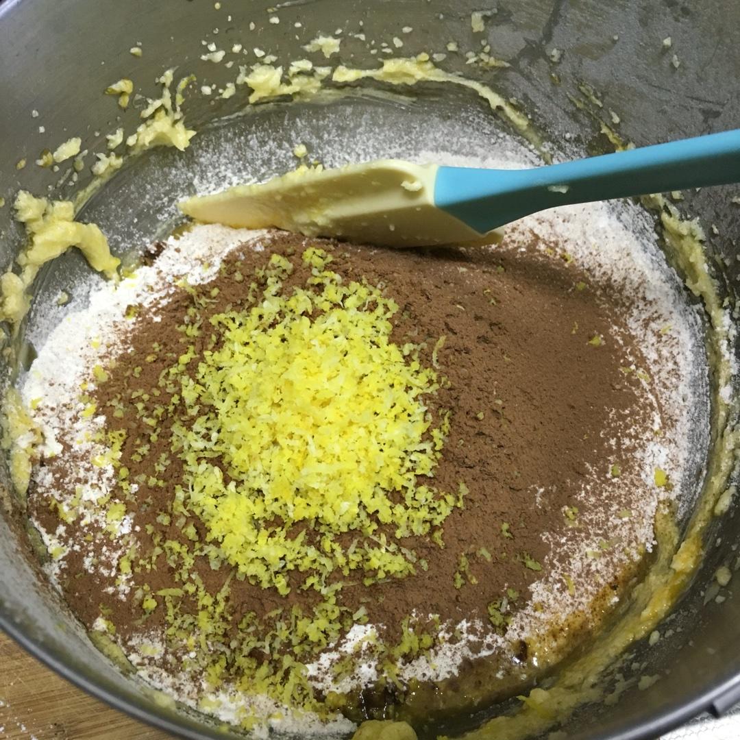 Chocolate Lemon Cupcake 巧克力檸檬紙杯蛋糕的做法 步骤4