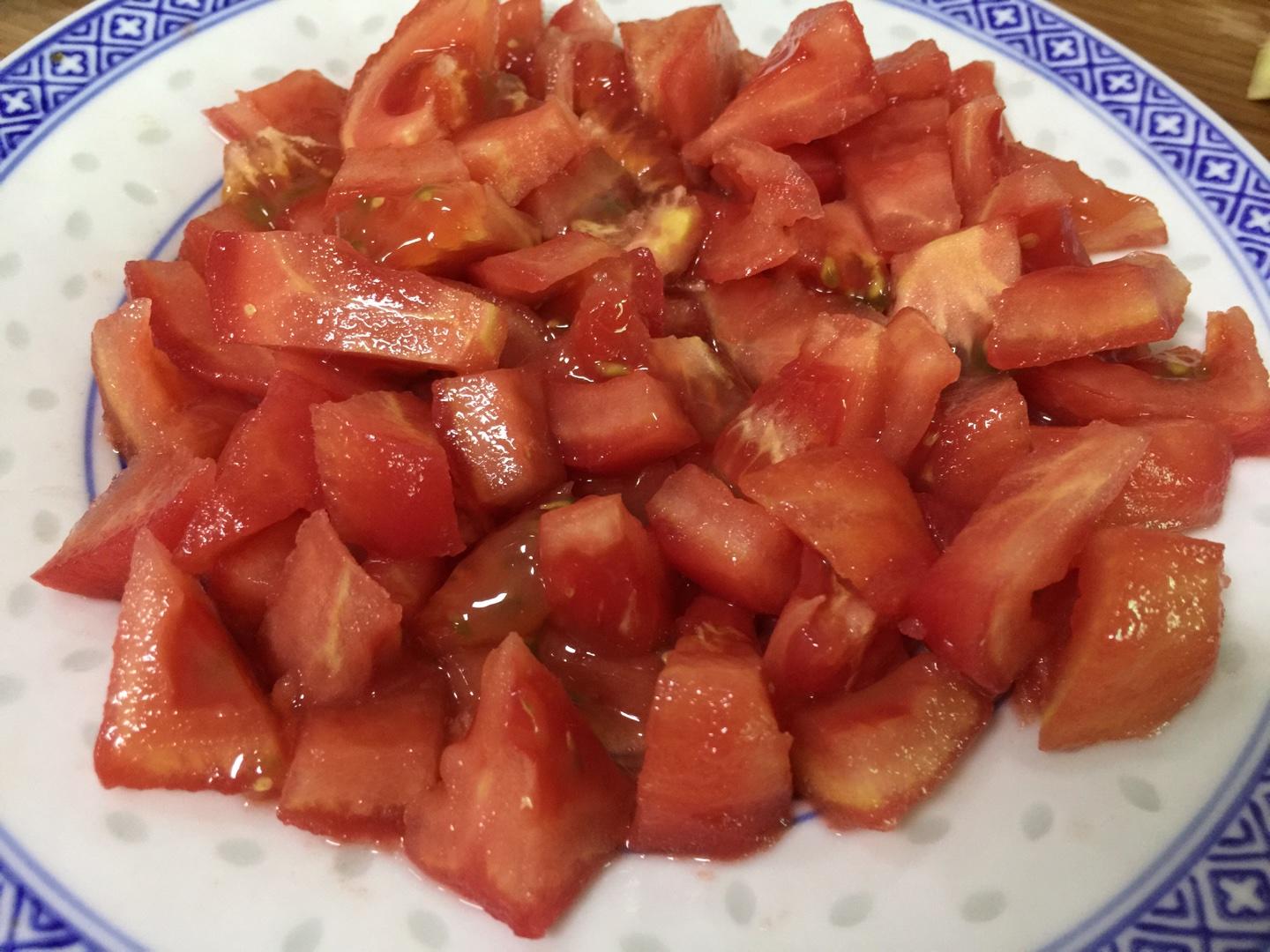 番茄黃豆的做法 步骤2