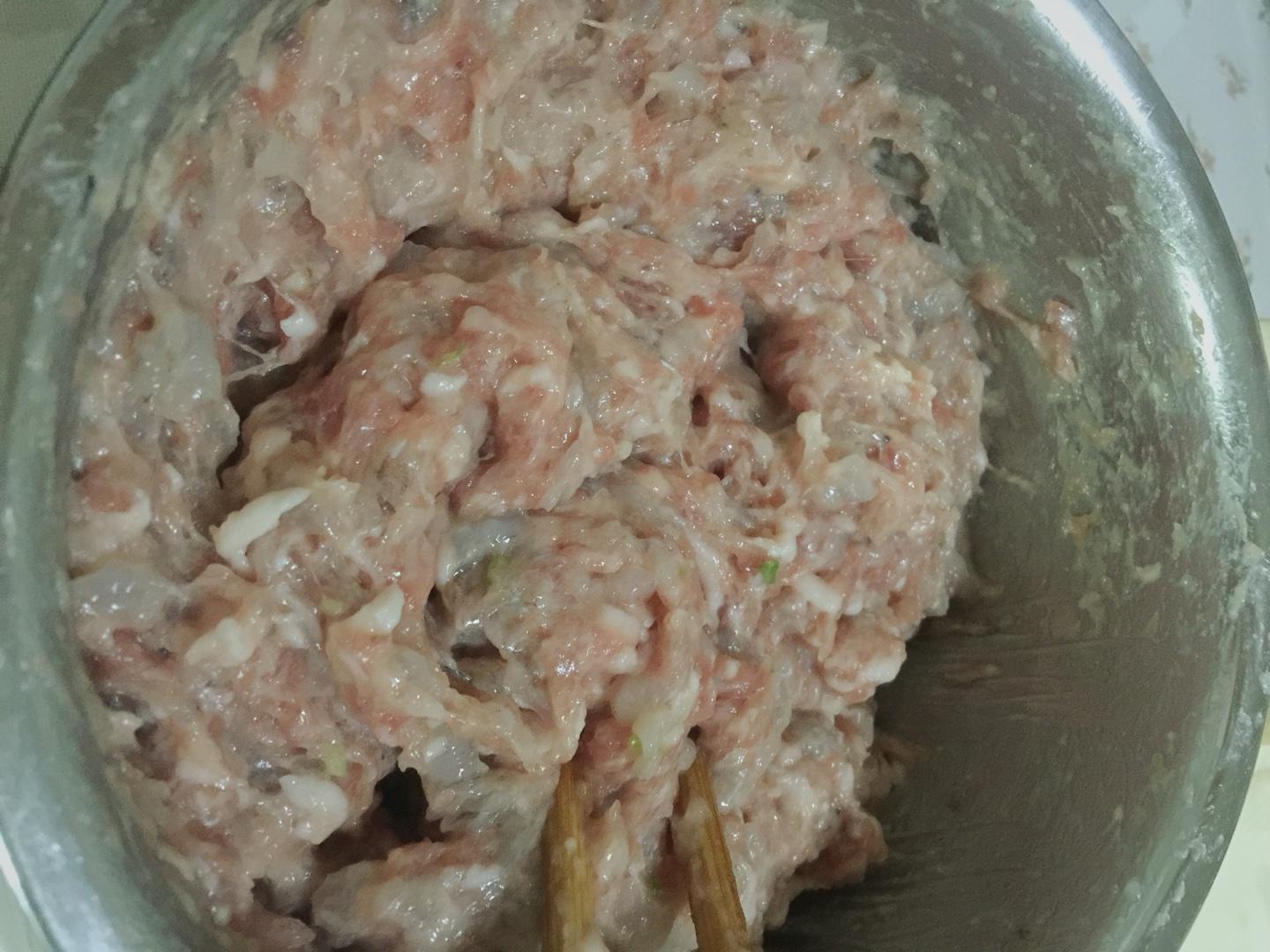 蝦仁鮮肉小餛飩的做法 步骤4