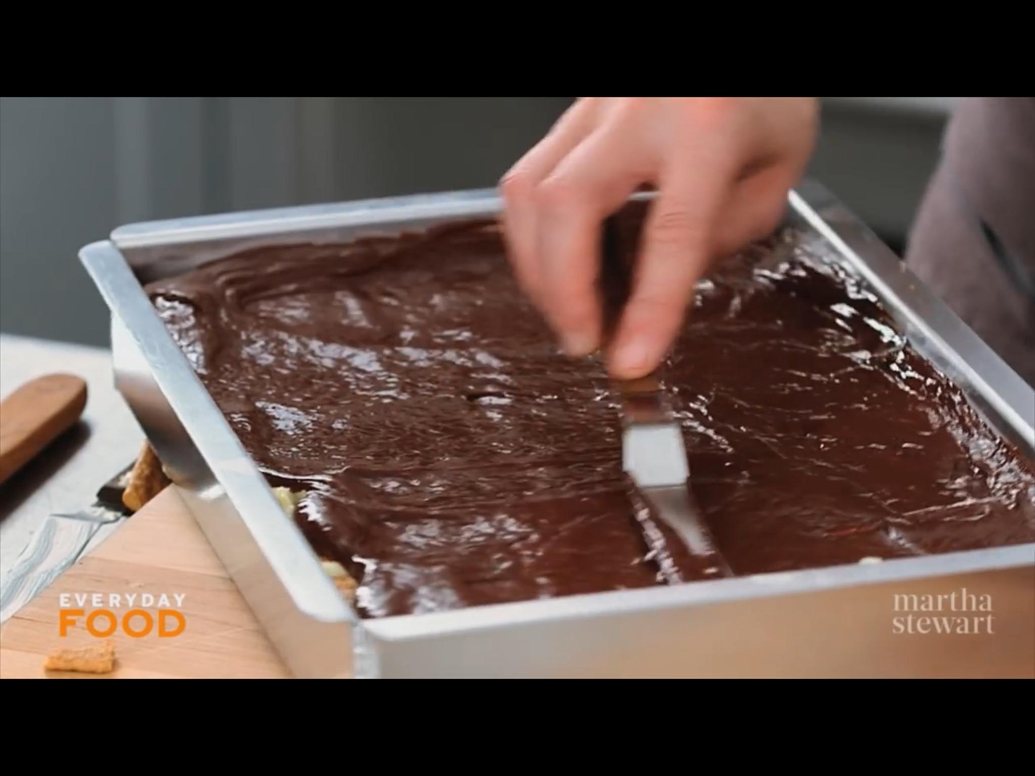 免烤巧克力eclair蛋糕的做法 步骤18