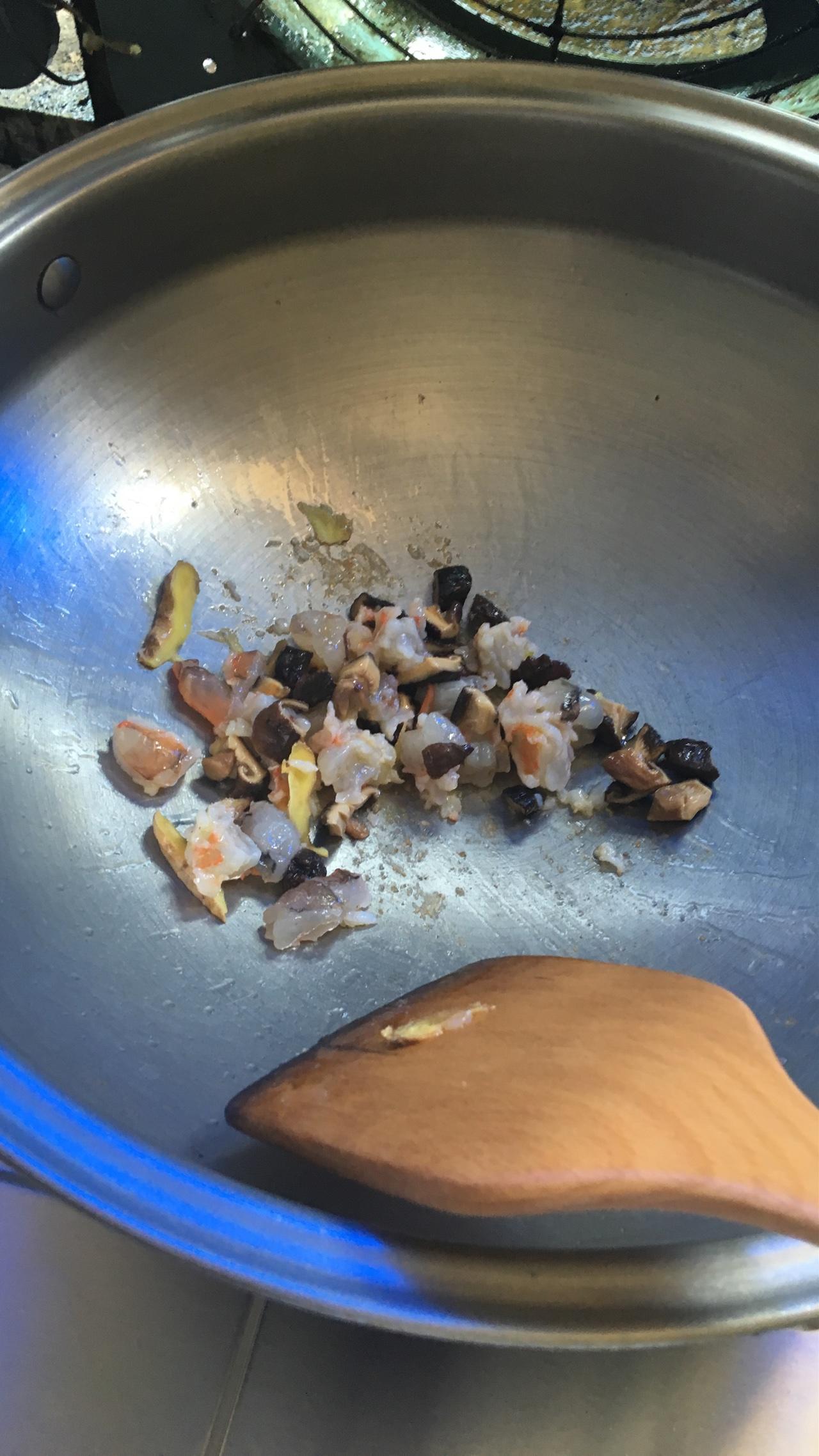 香菇海鮮粥的做法 步骤4