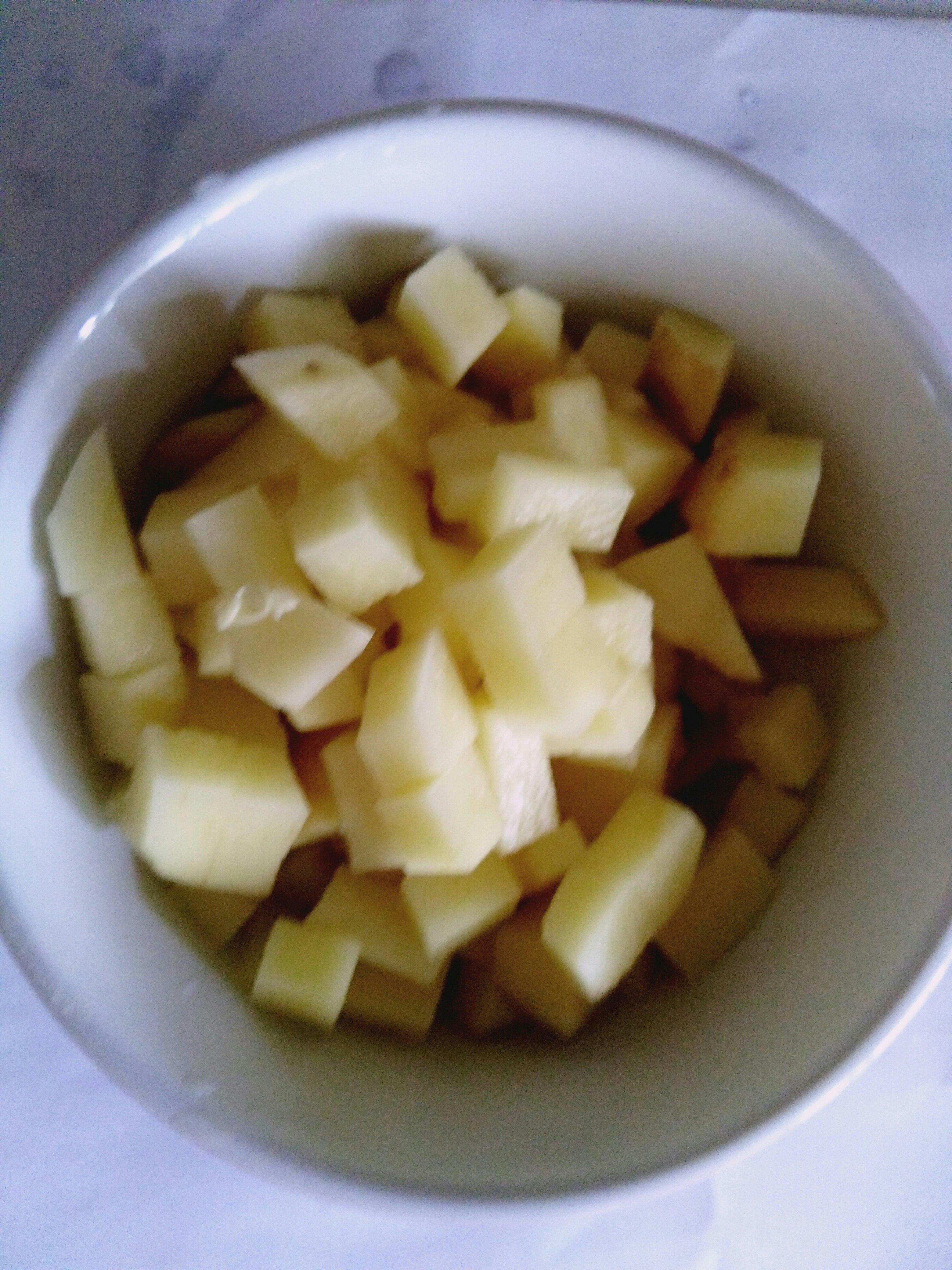 土豆玉米悶飯的做法 步骤1